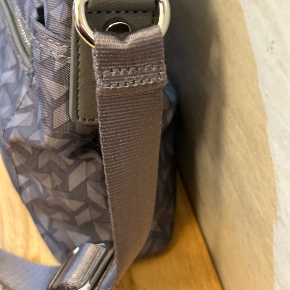 Kipling Hobo Gray Geometric Shoulder Bag - Picture 5 of 16